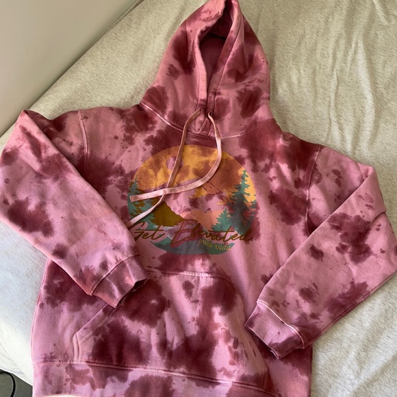 Pura Vida Tops - Pura Vida Sweatshirt